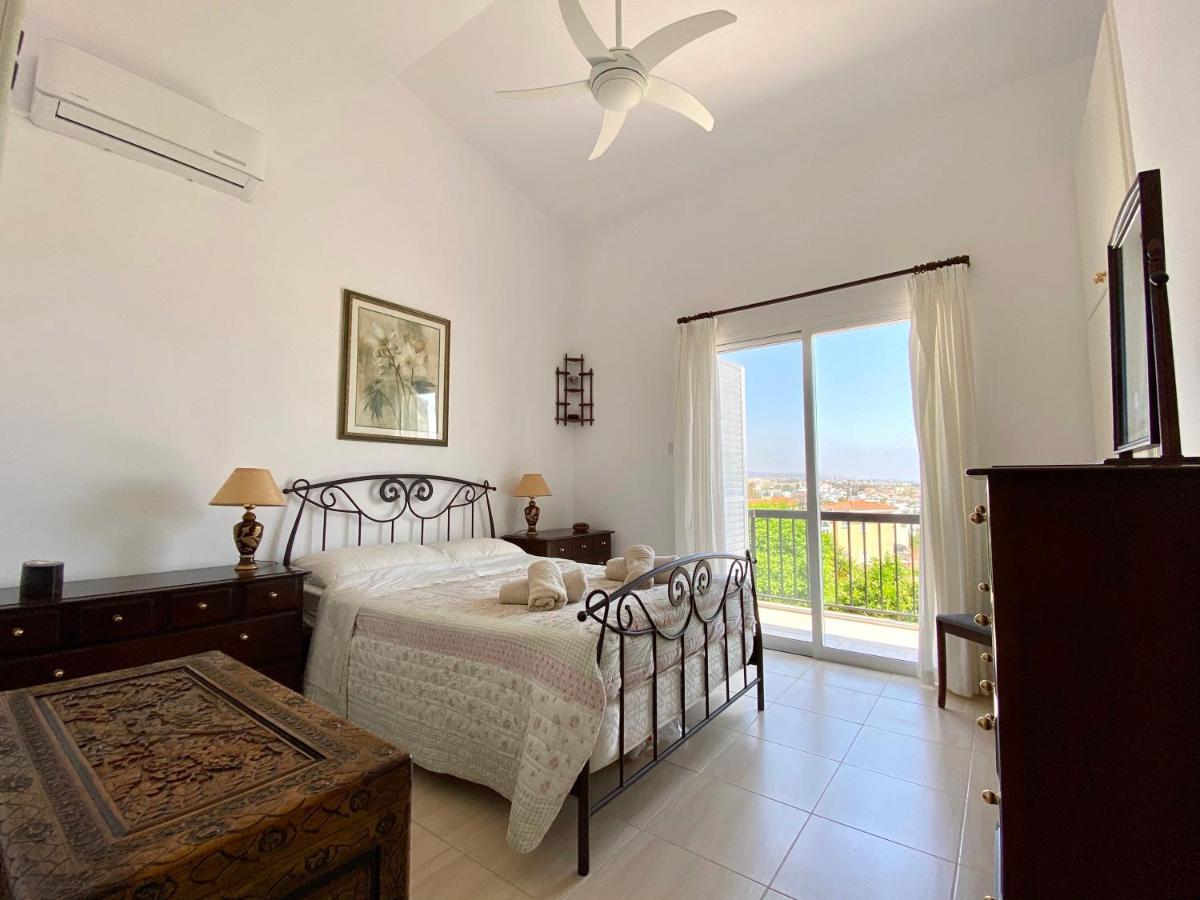 Villa Alicia With Priv Pool, Beautiful Garden And Shady Veranda- 5 Min To The Beach Peyia Buitenkant foto