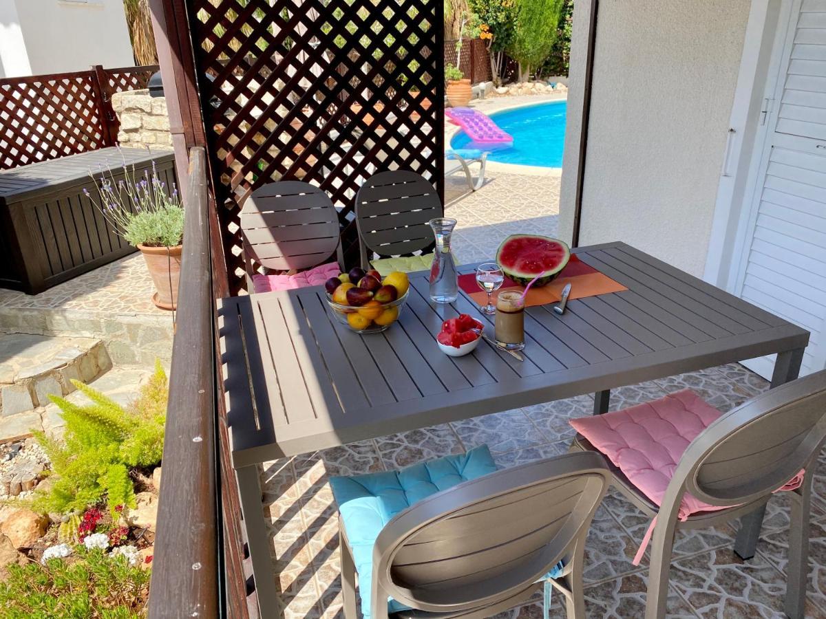 Villa Alicia With Priv Pool, Beautiful Garden And Shady Veranda- 5 Min To The Beach Peyia Buitenkant foto
