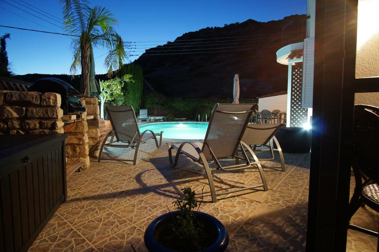 Villa Alicia With Priv Pool, Beautiful Garden And Shady Veranda- 5 Min To The Beach Peyia Buitenkant foto